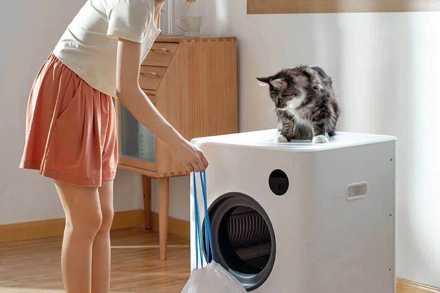 best self cleaning litter box for multiple cats